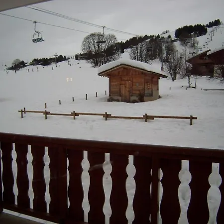 Appartamento 3 Pieces, 4 Pers, Skis Aux Pieds, Balcon, Parking, Proche Village - Fr-1-733-106 Crest-Voland